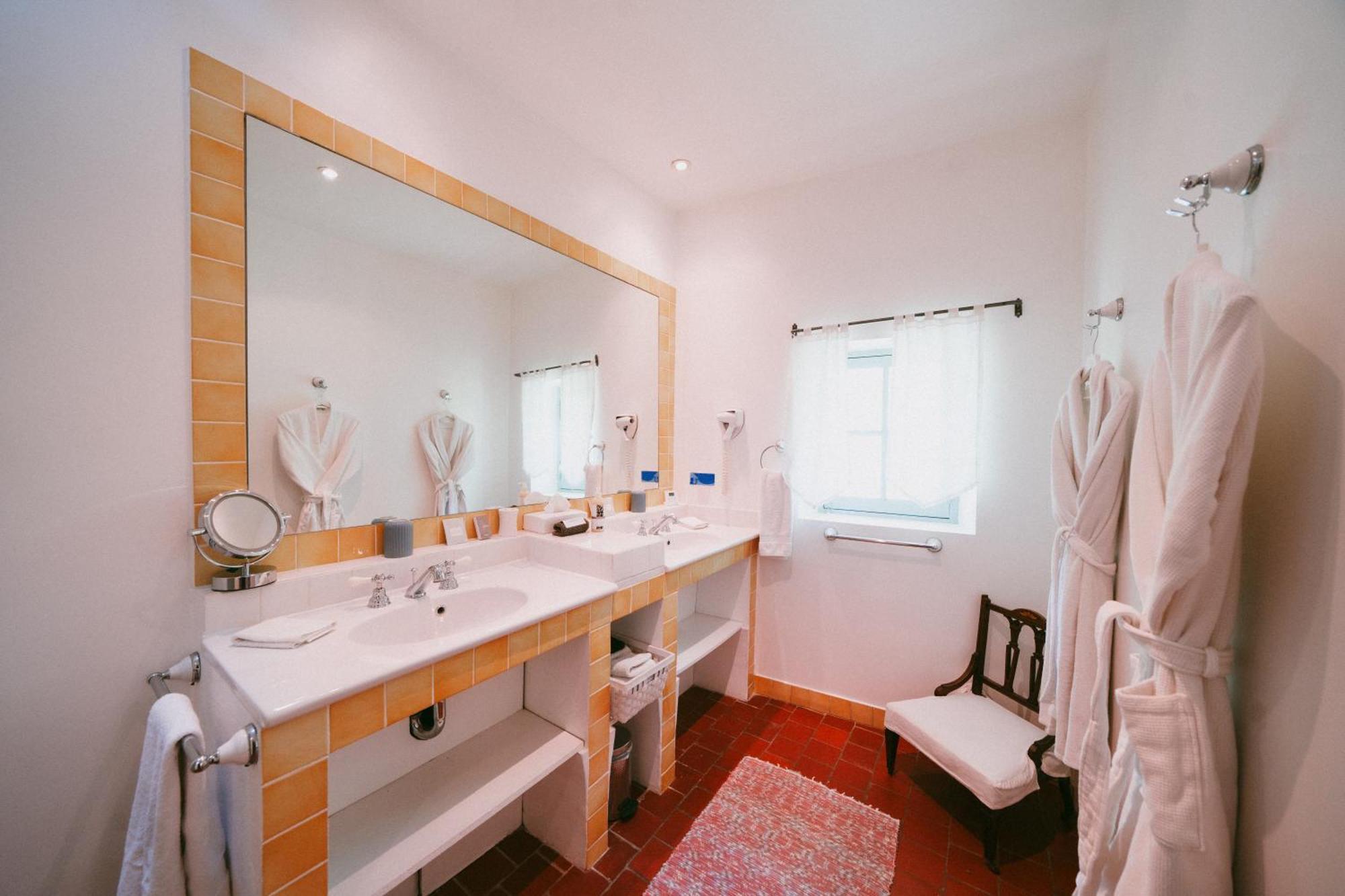 Hotel Bastide Rose Le Thor Exterior foto
